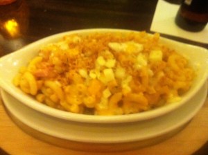 Decent Mac 'n Cheese - but not the greatest as they claimed!